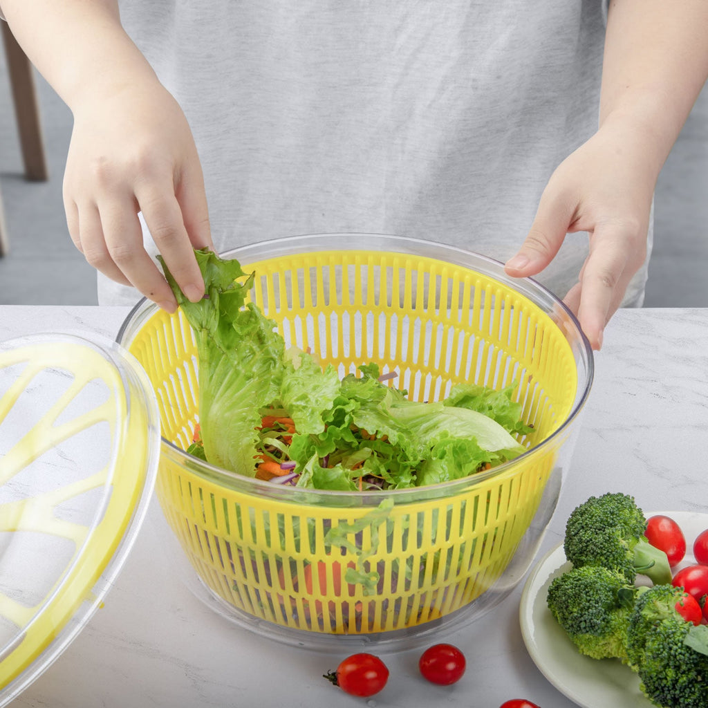 Stelive 2-IN-1 Salad Spinner Salad Spinner Vegetable Chopper Slicer Food Choppers Vegetable Slicer Fruit Cutter Food Dicer with Container Hand Guard (Yellow)